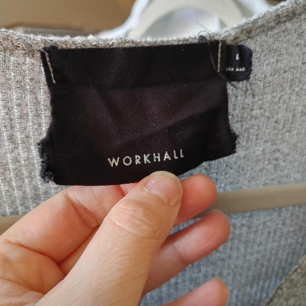 Workhall Grey Ribbed V-Neck Batwing Sweater - Picture 5 of 6